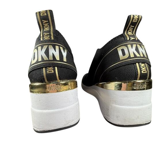 DKNY Women's Black Gold Knit Slip-On Wedge Platform Sneakers Size 7.5 - Picture 4 of 10